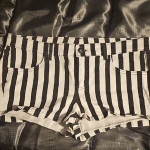 Beetlejuice Stretch Denim Shorts, 10